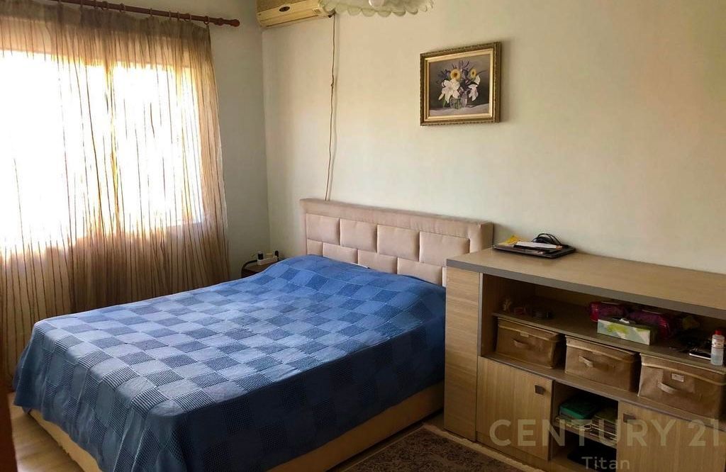 Apartament me qira 2+1 , Komuna e Parisit