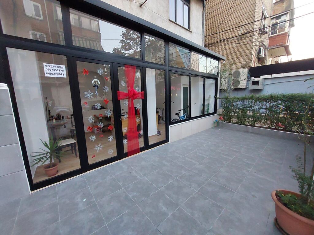 Shop for rent, at Zogu i Zi, opposite Kastrati fuel station