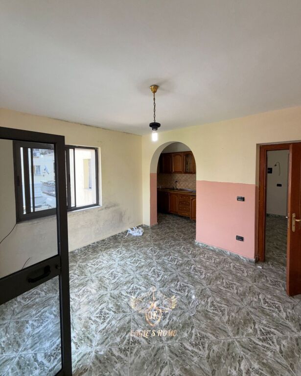 VENDESI 2+1 con Balcone 📍Stazione Ferroviaria • 135.000€