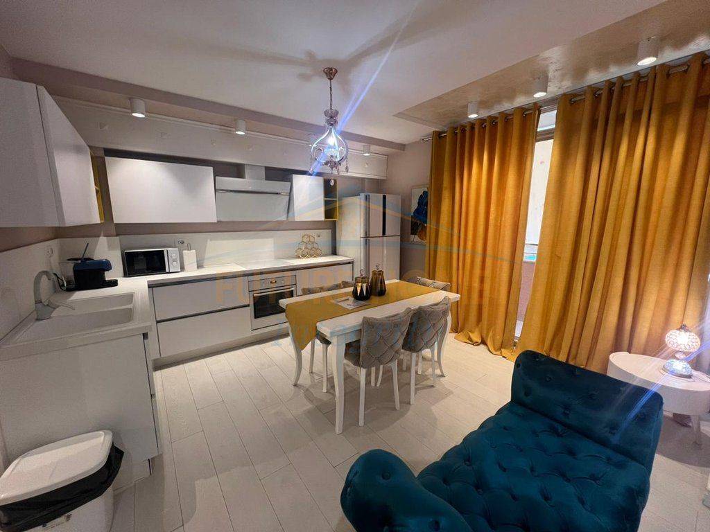 Qera, Apartament 2+1+2, Kopshti Zoologjik, Tiranë.