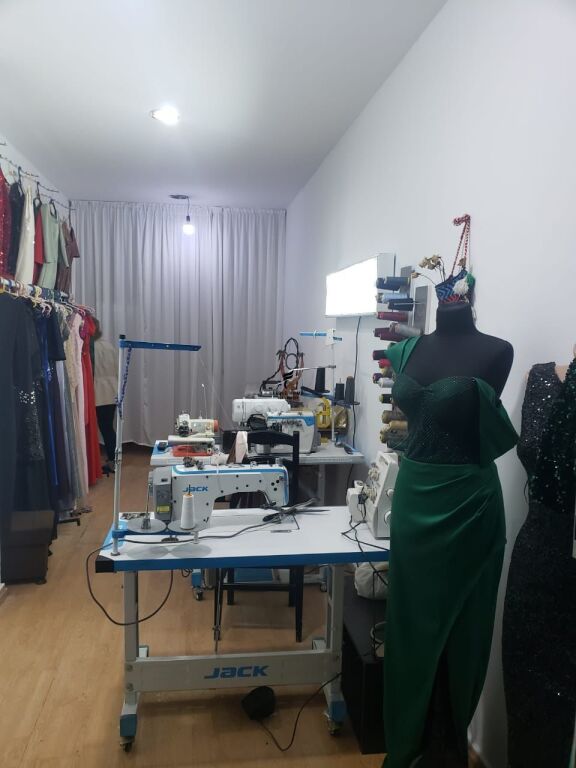 SHOP FOR RENT 27 M2 ASTIR 35,000 LEKE FH-72695