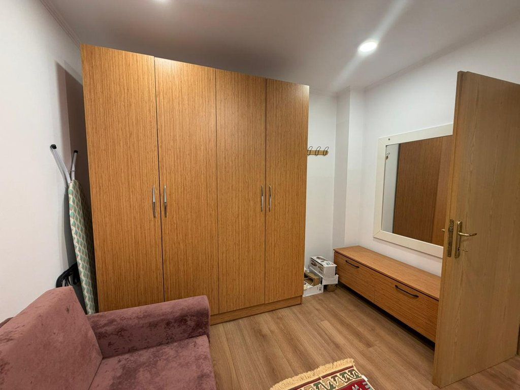 Qera, Apartament 1+1, 21Dhjetori, Tiranë.