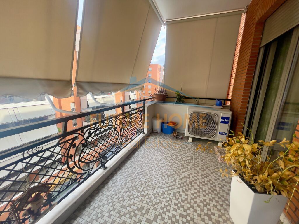 Qera, Apartament 1+1+Post Parkimi, Kompleksi Delijorgji, Tiranë