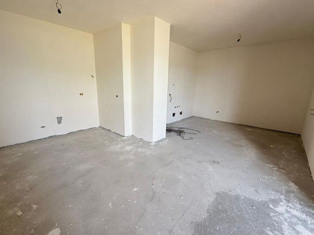 Apartment 2+1 for sale at orbital complex 5, near the new boulevard