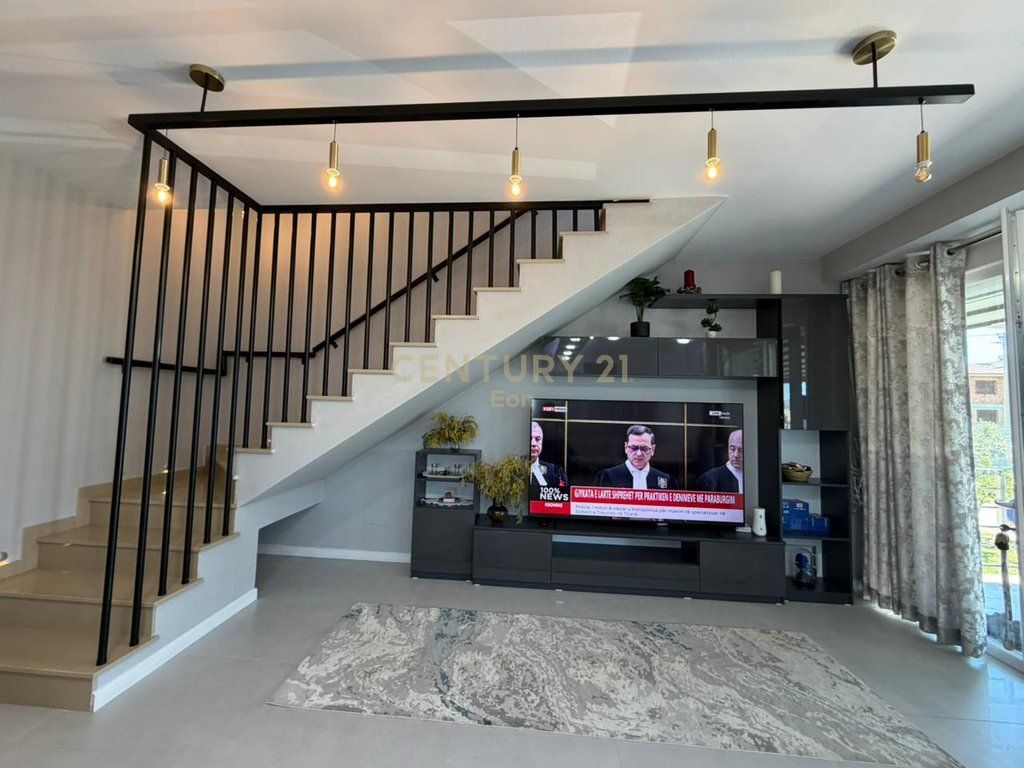 VILLA MODERNA SU DUE PIANI IN VENDITA A XHAFZOTAJ, DURRES!