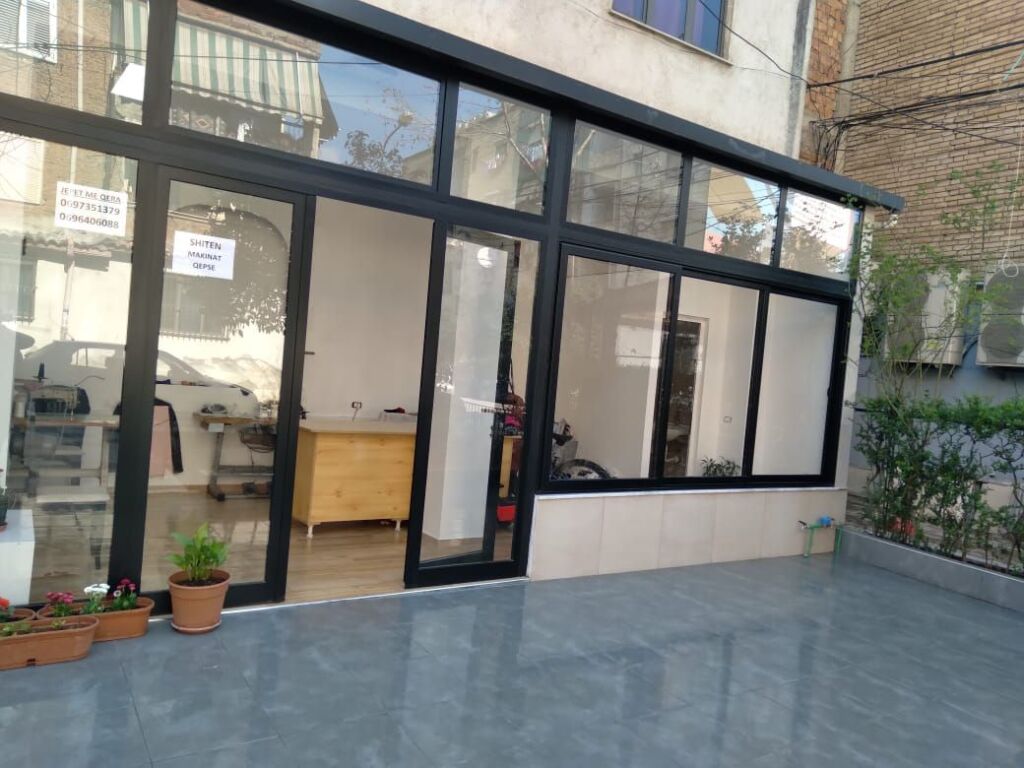 Shop for rent, at Zogu i Zi, opposite Kastrati fuel station
