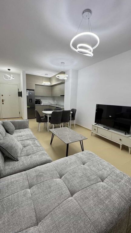 Jepet me qera Apartamenti 2+1+2, rruga Ndre Mjeda Kompleksi Star  700 mije leke