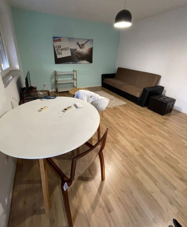 Jepet me qira apartament 1+1 – Rrugica e Salës, Rruga e Elbasanit