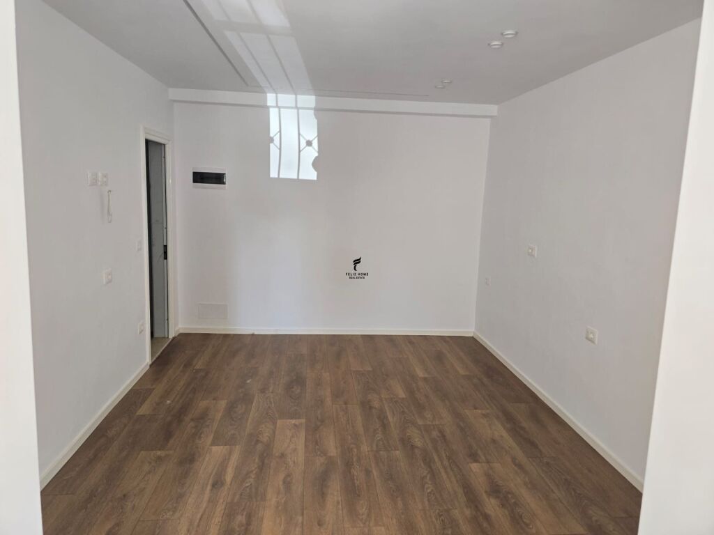 STUDIO APARTMENT FOR SALE 30M2 BARDHYL STREET 83,000 EURO
