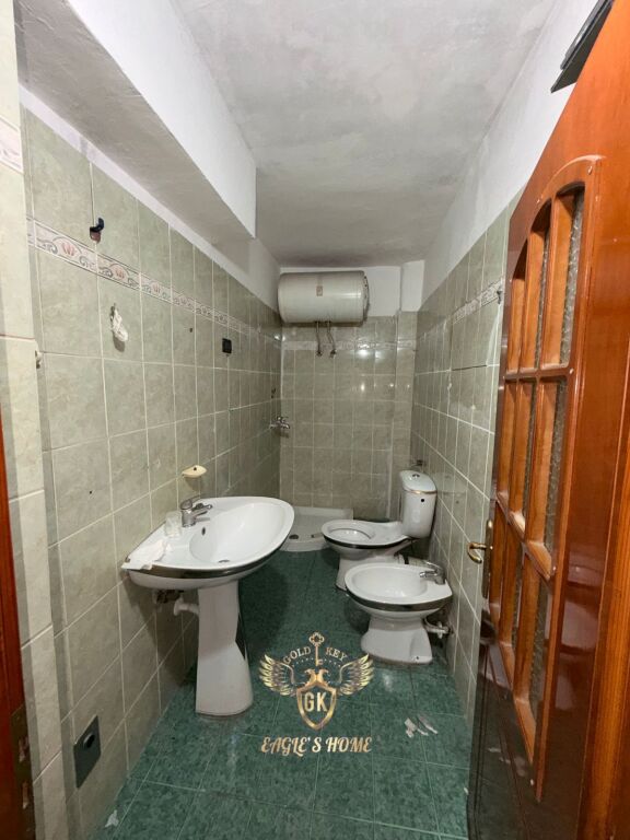 VENDESI 2+1 con Balcone 📍Stazione Ferroviaria • 135.000€