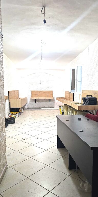 Qera | Ambjent Biznesi | 21 Dhjetori | 500 €/muaj