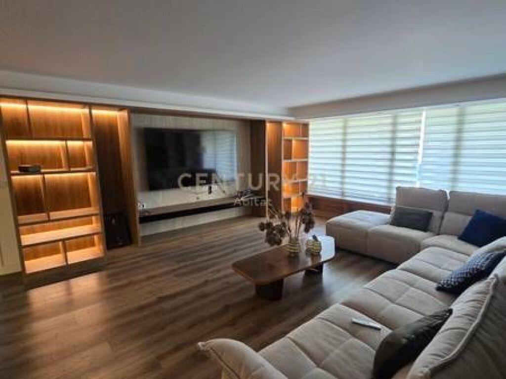 Luxury Villa for Sale in Long Hill Residence – PREMIUM Investment &amp; READY for Living