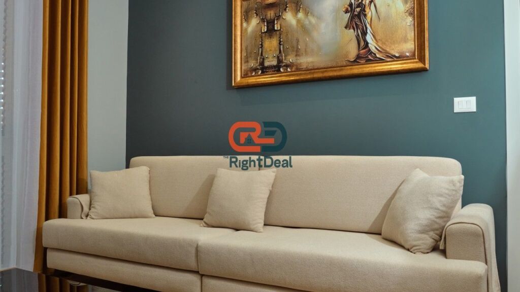 Ne Bllok, Jepet Me Qira Apartament 1+1, Totalisht I Investuar!!