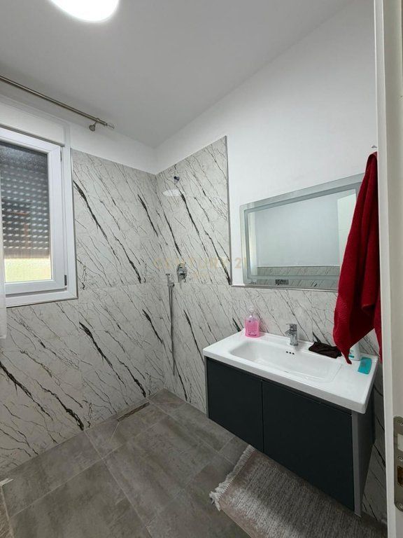 VILLA MODERNA SU DUE PIANI IN VENDITA A XHAFZOTAJ, DURRES!