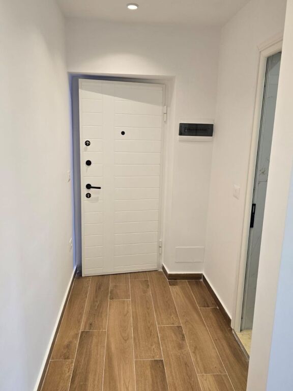 🏡 Shiten 2 Garsoniere – Rruga “4 Dëshmorët”
