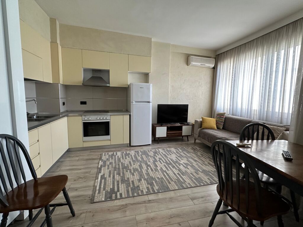 Affittasi 1+1 ASTIR 500€