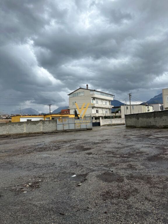 TERRENO 3.500 M2 IN AFFITTO A ALLIAS 2.500 EURO