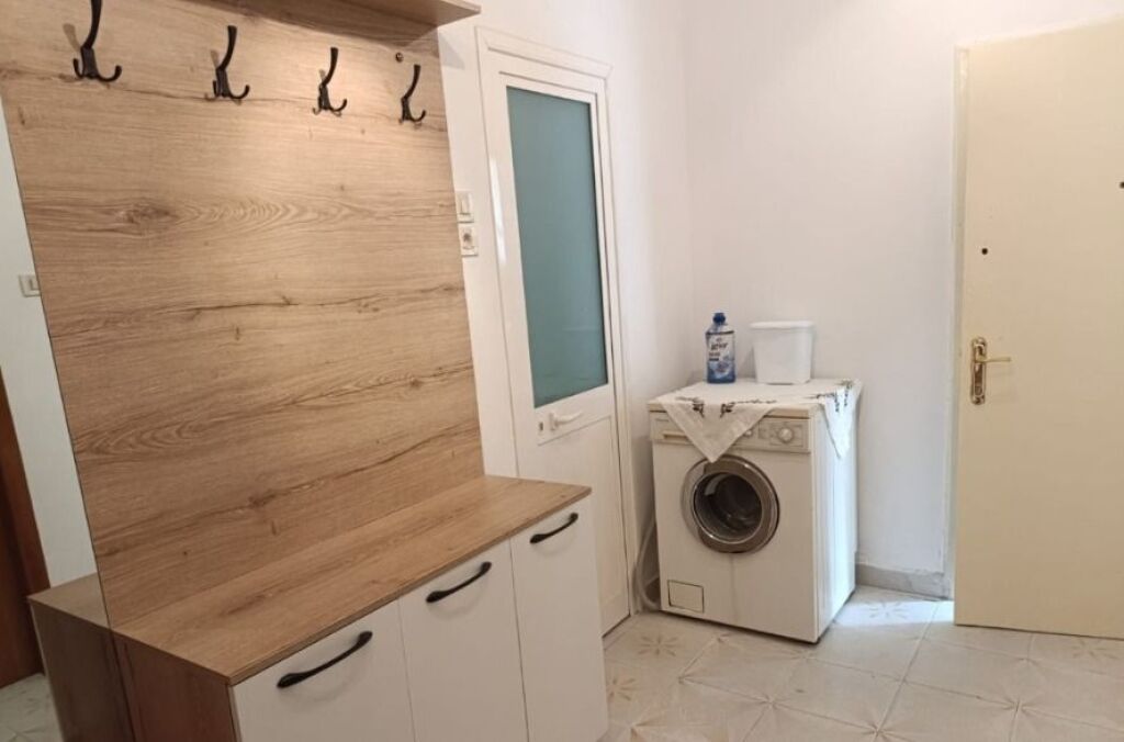 Rent | Apartament 2 + 1 | Kombinat | 500 €/month