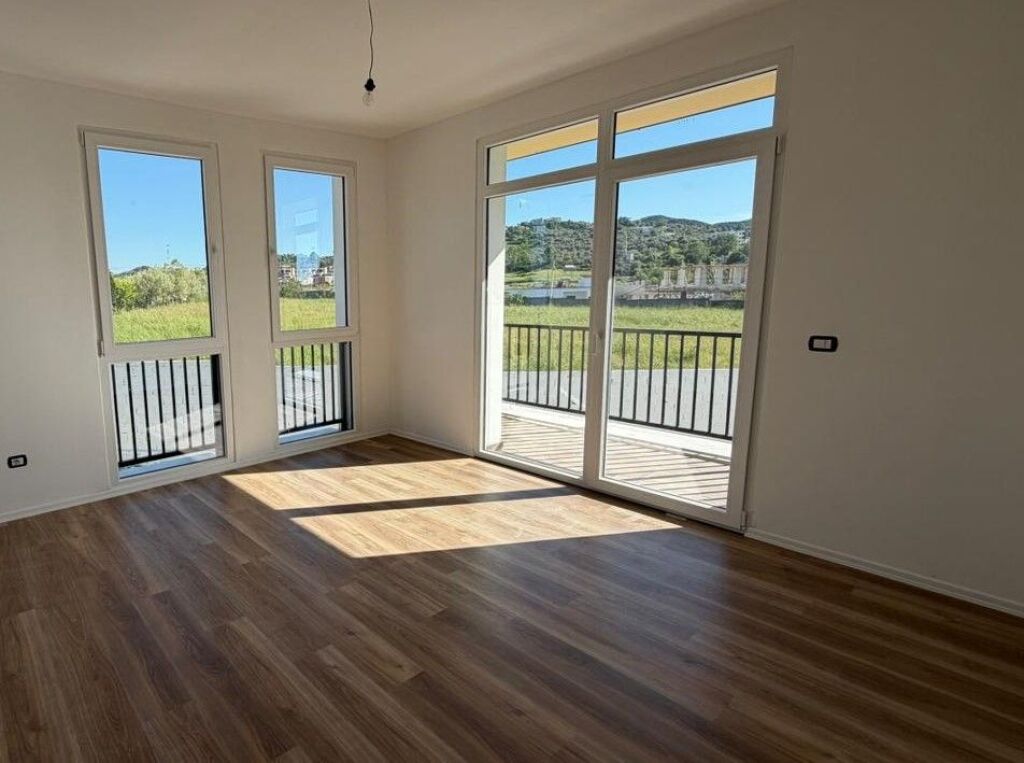Apartment 2+1 for sale in Old Sauk