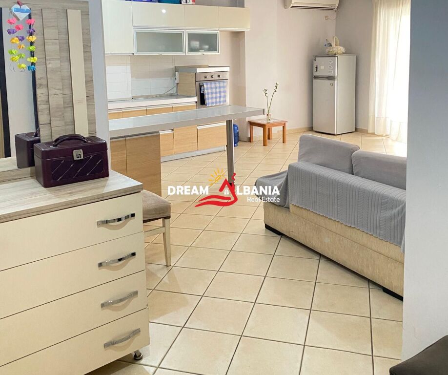 Appartamento 2+1+Veranda 62 m2 in vendita Astir, vicino a Ozone Electronic Tirana (ID 41212222)