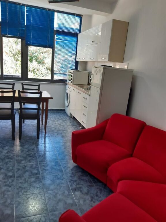 Qera | Apartament 1 + 1 | Rruga Myslym Shyri | 400 €/muaj