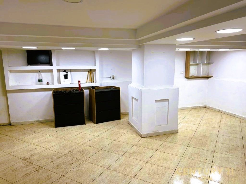 Business premises for rent in the heart of Ish-Blloku, near the Agimi buildings