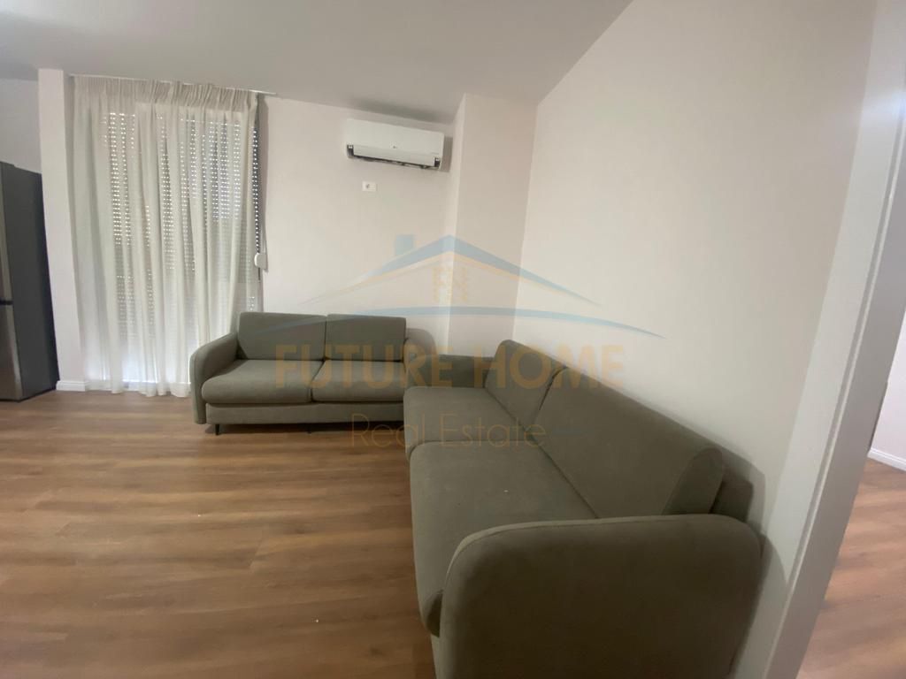 Affitto, Appartamento 2+1, Via Barrikadave, Tirana.