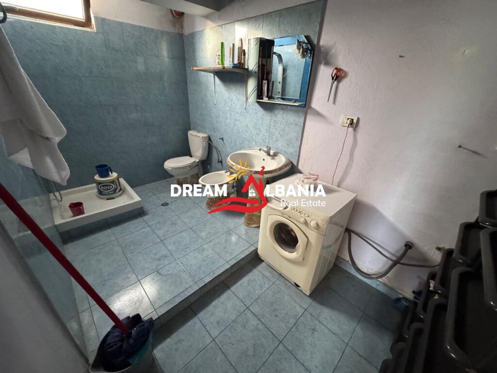 Vendesi in vendita 2 Appartamenti (1+1 e 2+1) al Incrocio del 21 Dicembre (ID 4139190)
