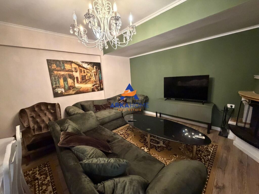 JEPET APARTAMENT ME QERA 1+1+BALLKON "MATERNITETI I RI" 50.000 LEKE