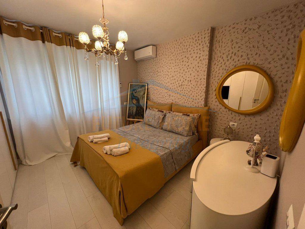 Qera, Apartament 2+1+2, Kopshti Zoologjik, Tiranë.