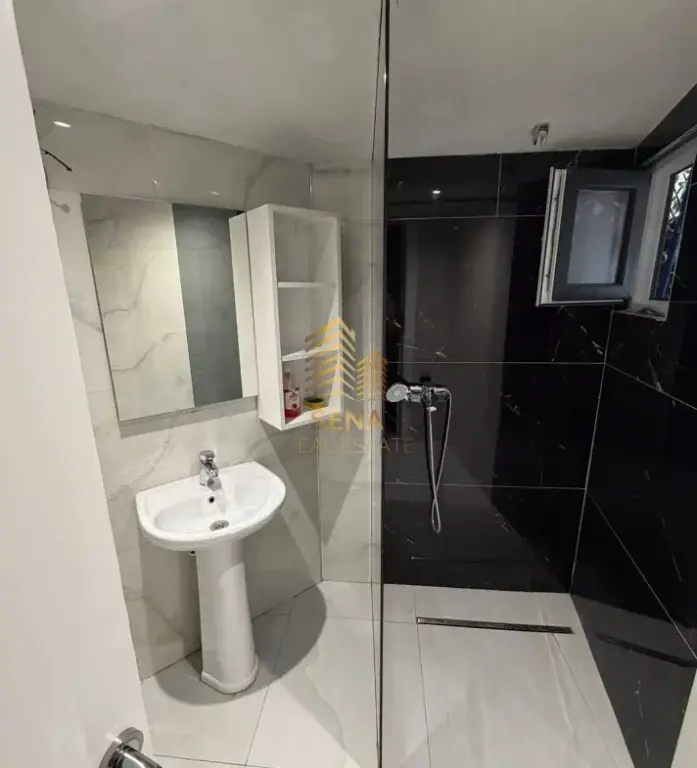 Qira, Apartament, 1+1+blk, Brryl – Materniteti i Ri, 50.000 Lek/Muaj