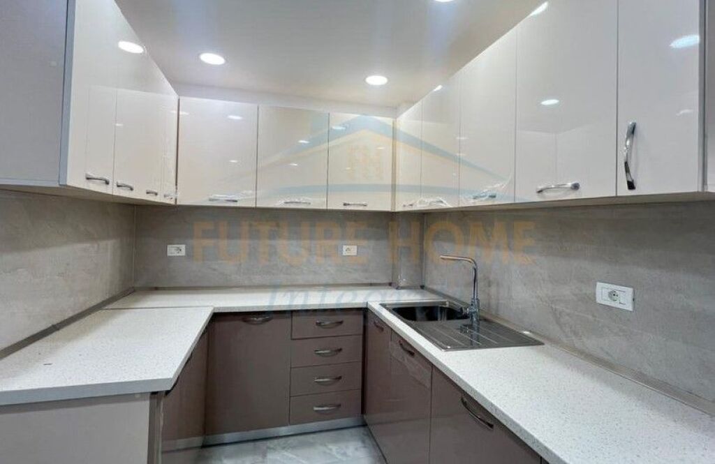 Affitto, Appartamento 2+1, Oxhaku, Tirana.