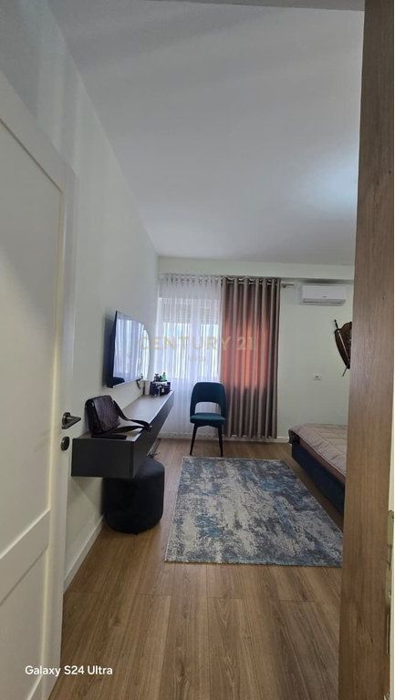 Appartamento 1+1 in Vendita sulla Prima Linea con Vista Mare, Scoglio di Kavaja, Durazzo !!