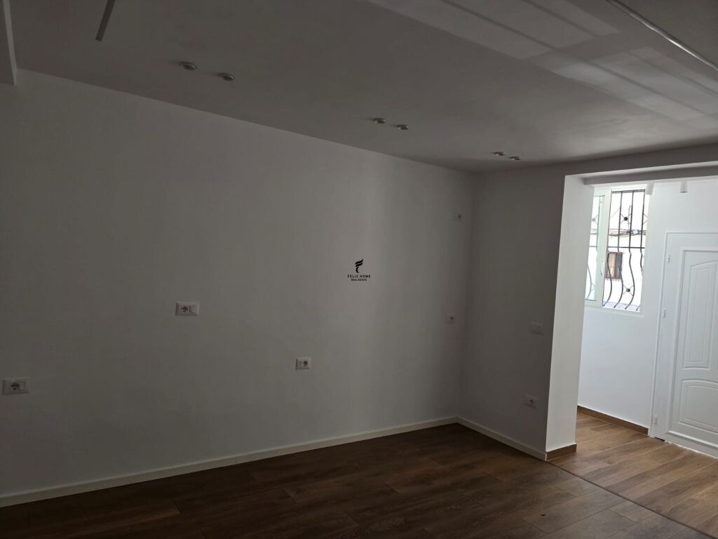 STUDIO APARTMENT FOR SALE 30M2 BARDHYL STREET 83,000 EURO