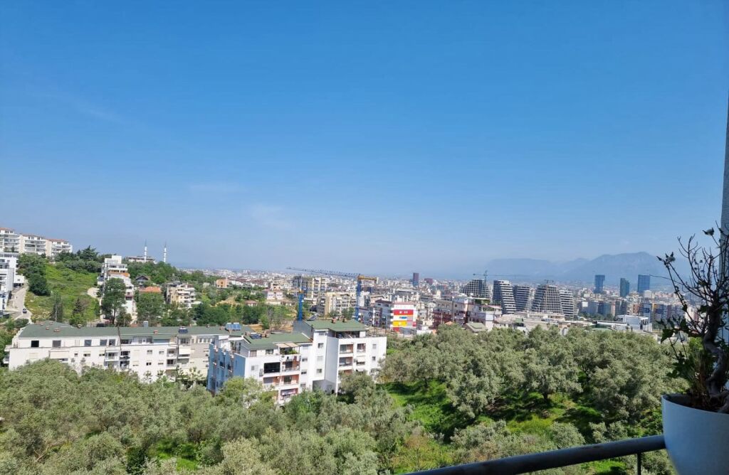 Sale | Apartament 2 + 1 | Liqeni Artificial | 330000 €