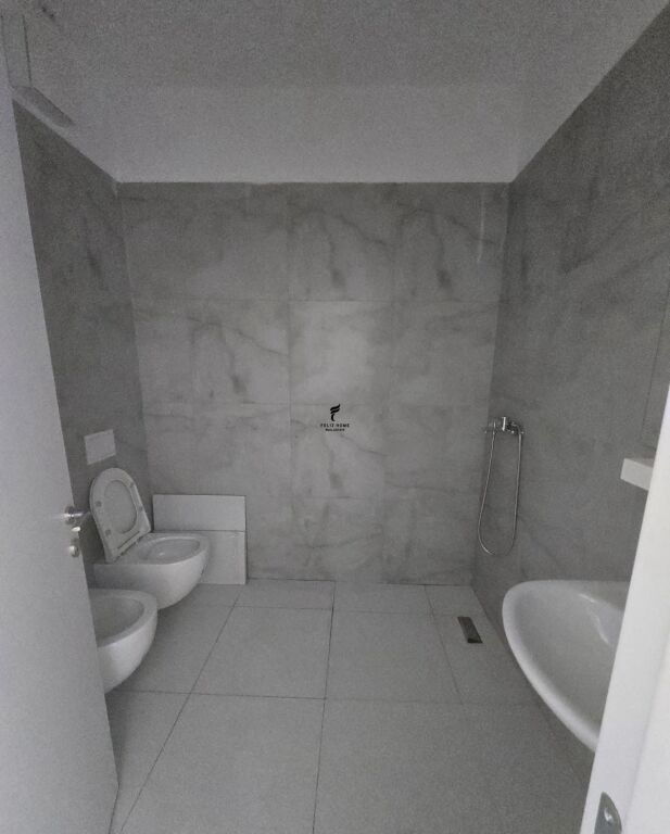 APARTAMENT ME QERA 1+1 UNIVERS CITY 40.000 LEKE FH-72744