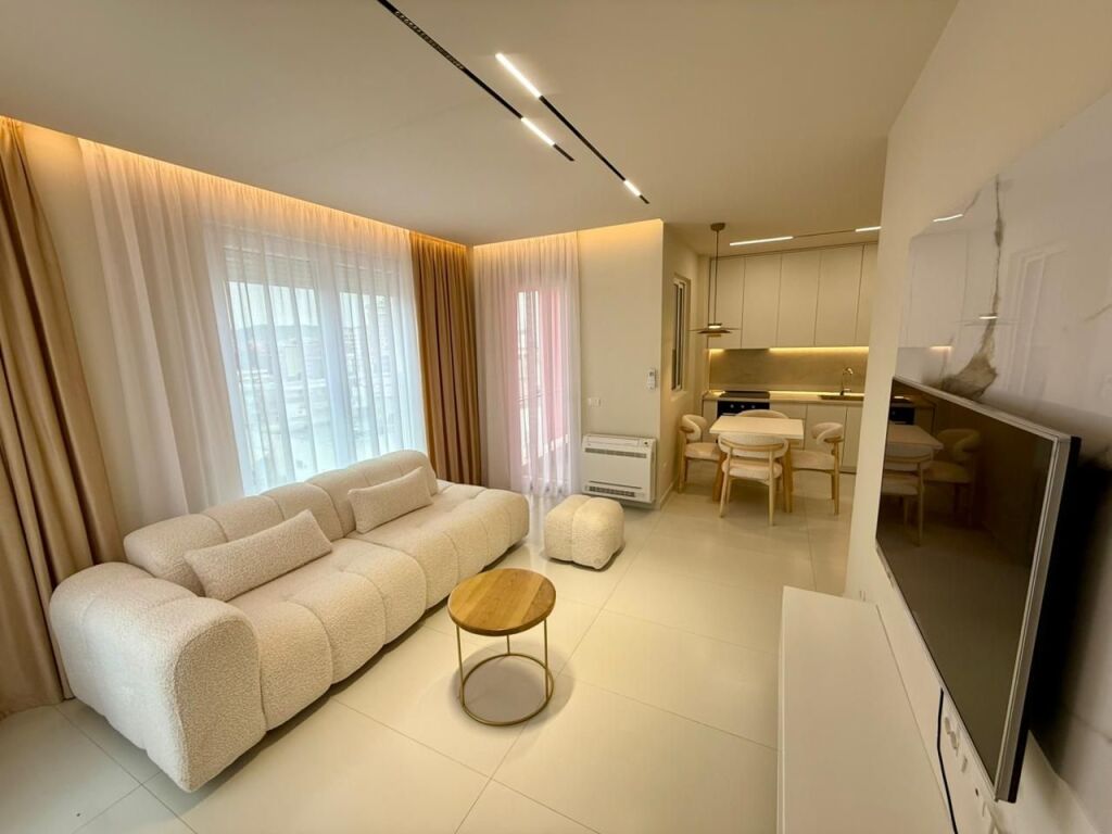 📣 QERA SUPER Apartament 1+1 📍 Prane Universitetit Beder 🛣️ Rruga "Jordan Misja" ✨ 💶 Cmimi 65.000 Leke Ne Muaj