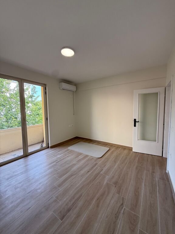 FOR RENT Office Space📍Durres Street *4 work environments 📐Area 100m² 💶600€ Net