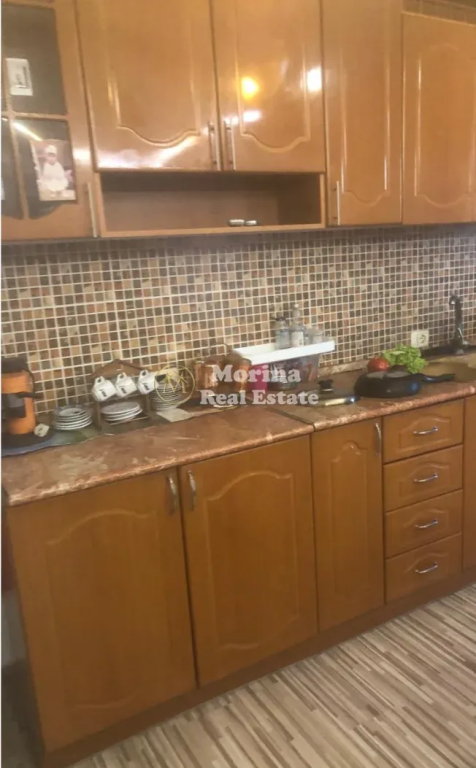 Affitto | Vilë 3 + 1 | Siri Kodra | 400 €/mese