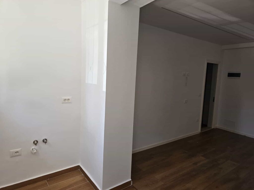 Garsoniere per Shitje tek Rruga 4 Deshmoret (ID BSHG38) Tirane