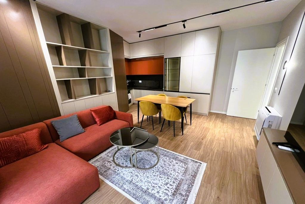 Apartament 1+1 tek Salillari, Kopshti Botanik Zoologjik, Tiranë