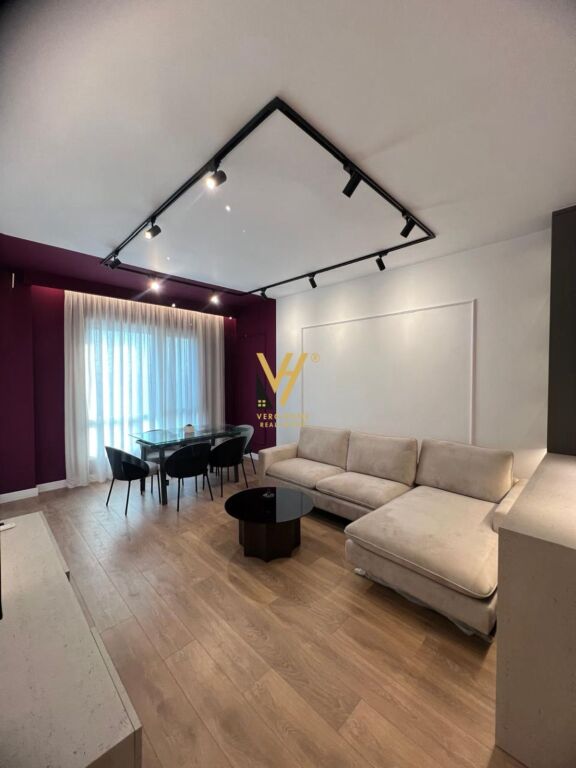 JEPET APARTAMENT 2+1+BLK ME QERA NE PORCELAN 100.000 LEKE