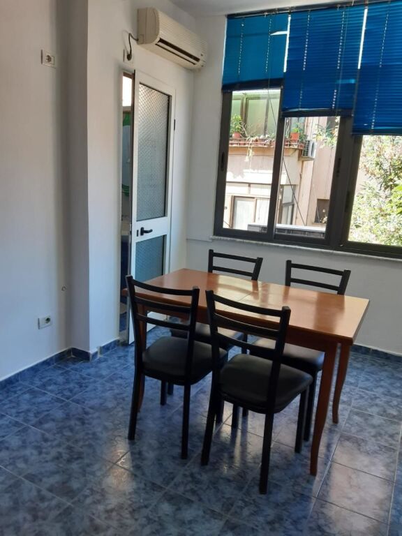 Qera | Apartament 1 + 1 | Rruga Myslym Shyri | 400 €/muaj