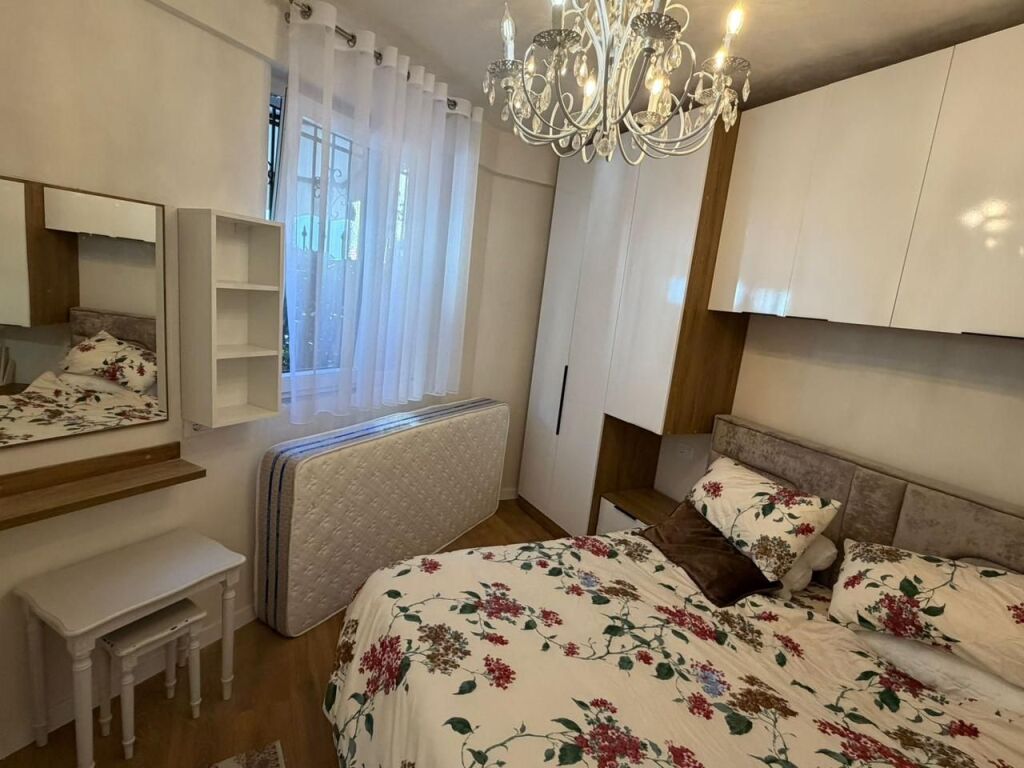 Apartament me qera - Brryli