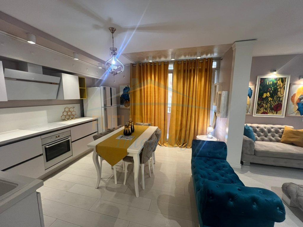 Qera, Apartament 2+1+2, Kopshti Zoologjik, Tiranë.