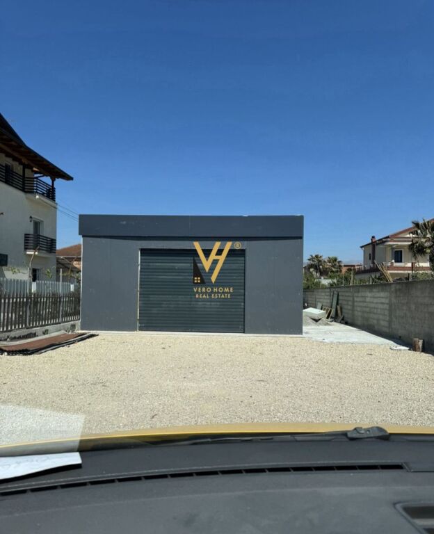 CAPANNONE 240 M2 IN AFFITTO A KAMEZ 900 EURO