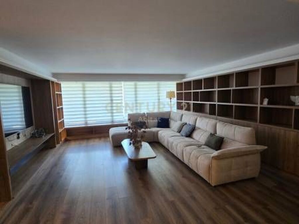 Luxury Villa for Sale in Long Hill Residence – PREMIUM Investment &amp; READY for Living