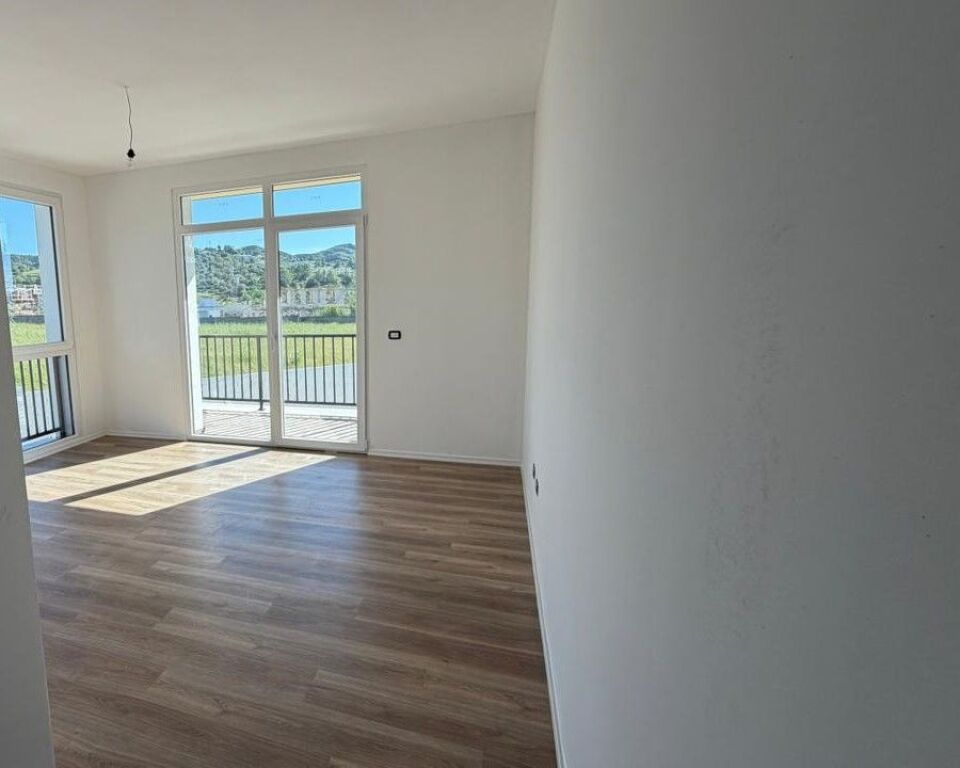 Apartment 2+1 for sale in Old Sauk