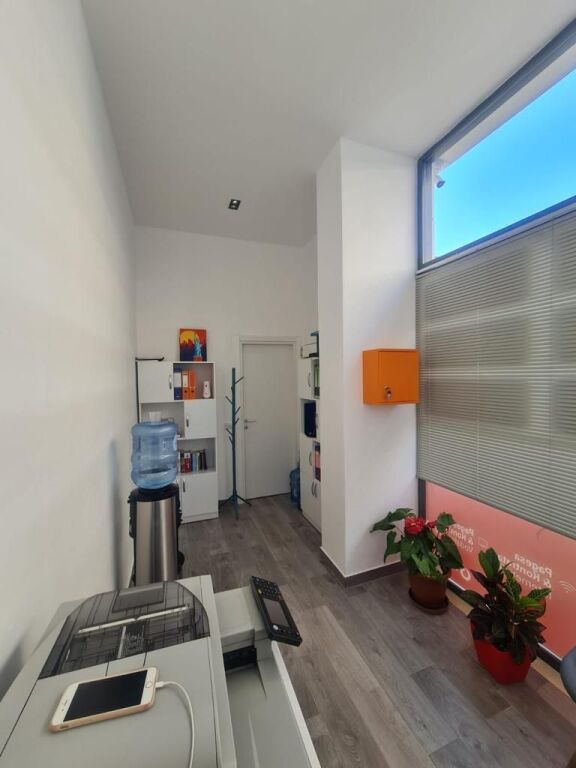 Shitje | Ambjent Biznesi | Rruga Don Bosko | 120000 €