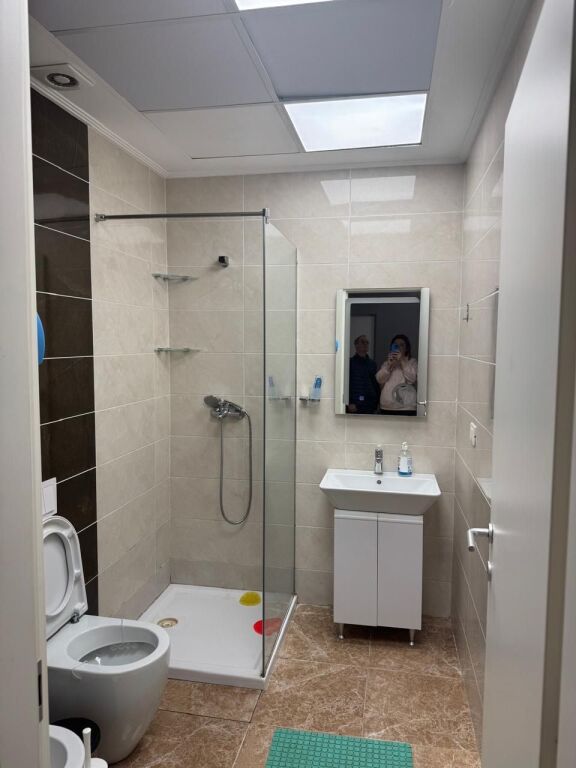 Qera apartament 1+1 , 21 dhjetori kompleksi Alba
